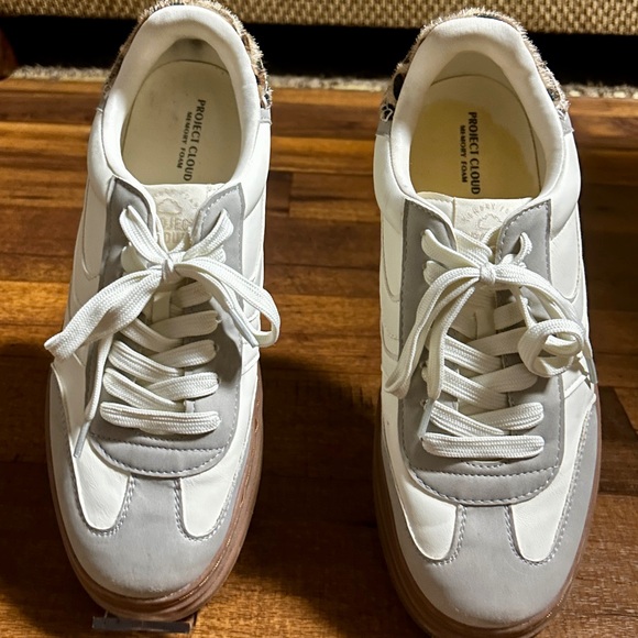 Project Cloud Memory Foam Insole ~ Women's Size 10 White/Leopard Print Sneakers - Picture 6 of 15